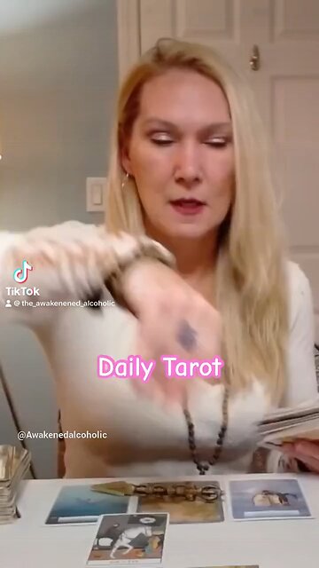 Daily tarot