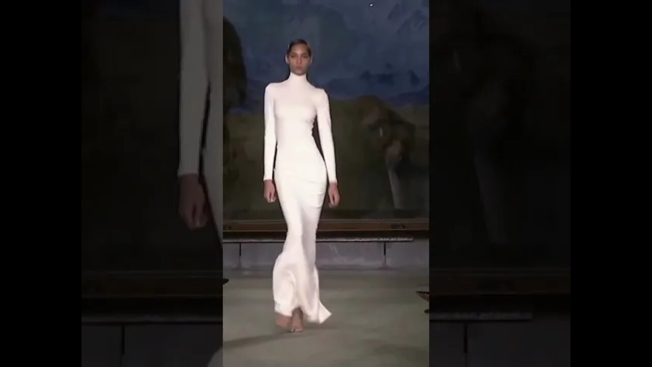 Yasminwijnaldum in Brandonmaxwell Fall/Winter 2020 FashionShow Catwalk