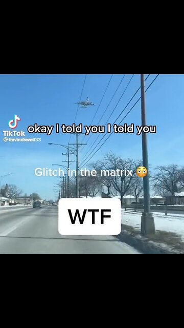 I usually don't trust any "glitch in the matrix" videos but this is strange 🤔 is it real, who knows