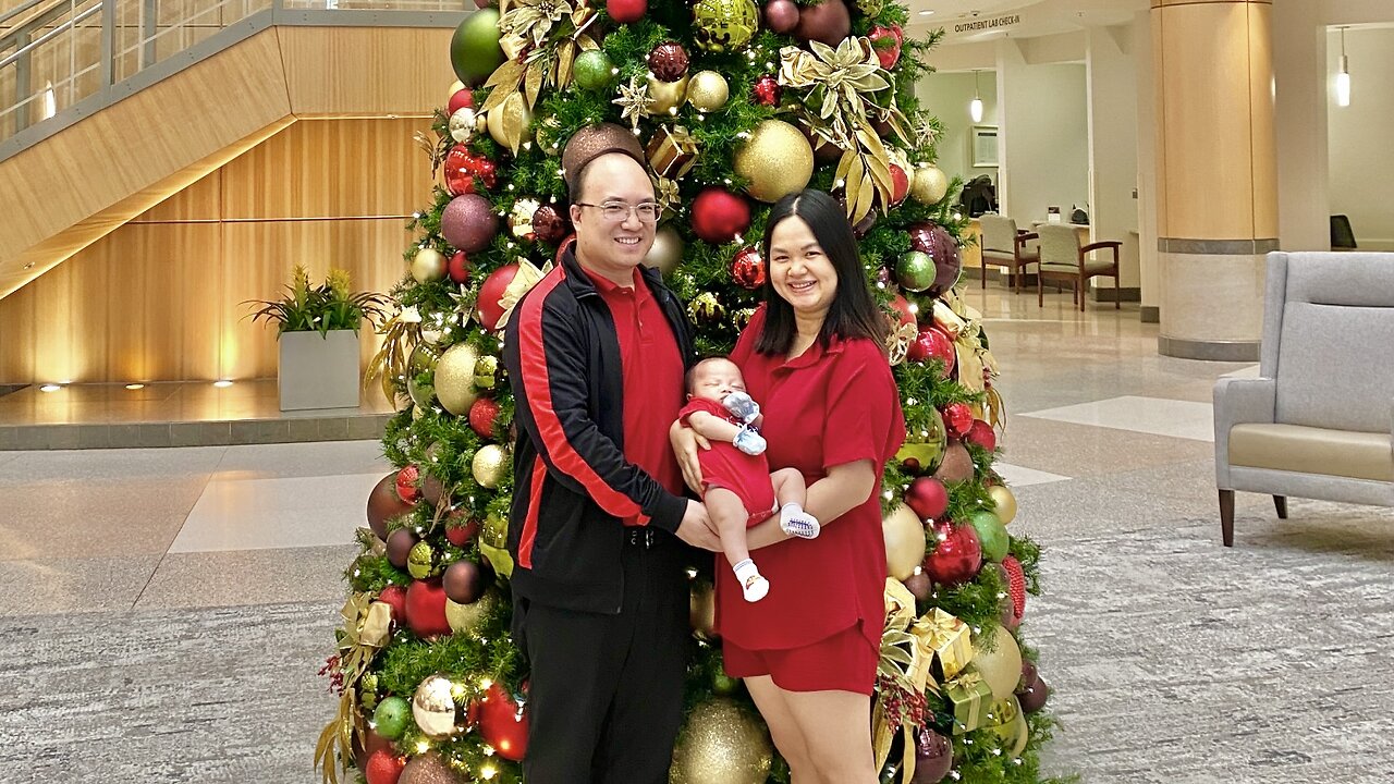 Family Christmas Photoshoot at Methodist