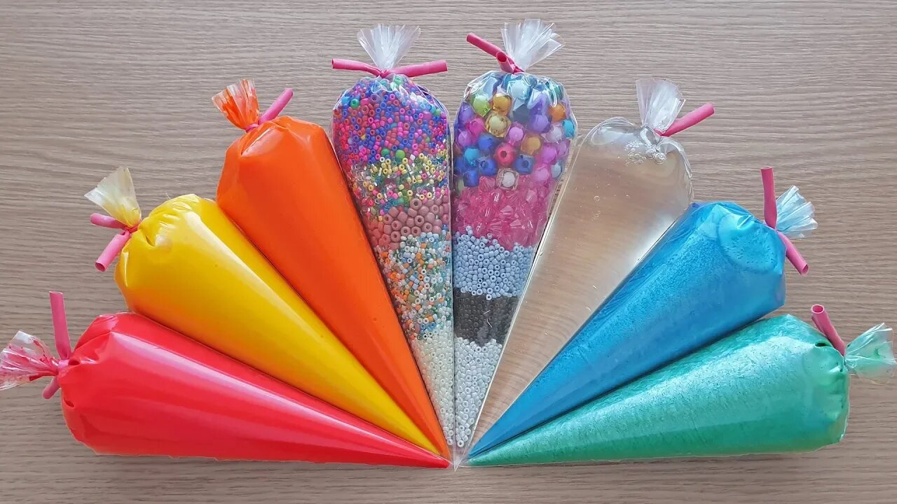 Making Crunchy Slime with Piping Bags #143