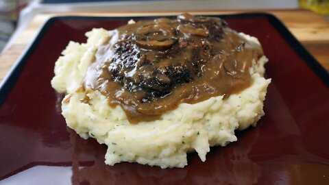 How To Make Salisbury Steak With Mushroom & Onion Gravy - Food History