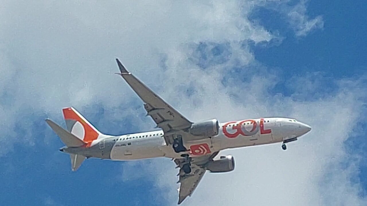 Boeing 737 MAX 8 PR-XMU vindo do Rio de Janeiro para Fortaleza