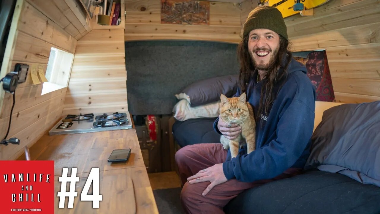 #4 - Living in a van with a cat for 4 years. Vanlife and chill podcast.