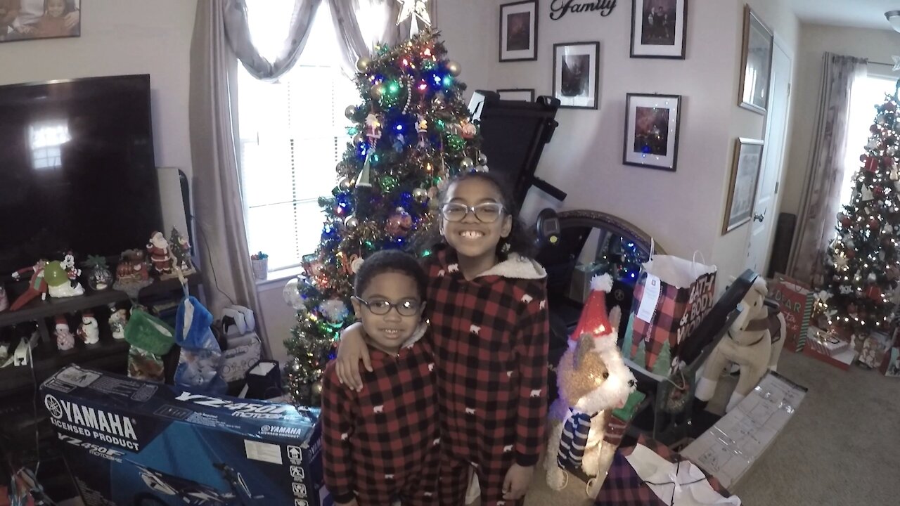 Blasian Babies Open Christmas Presents!