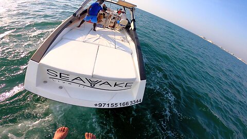 Parasailing in Dubai