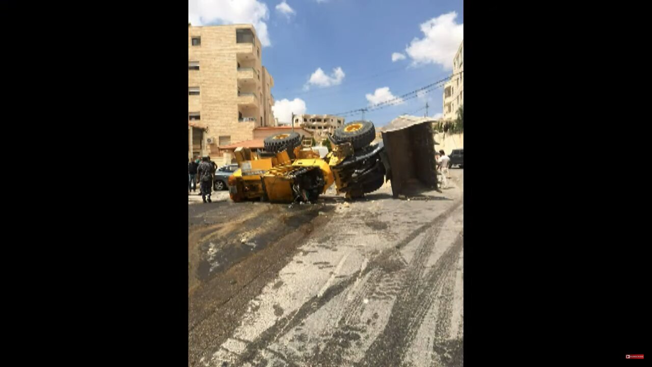 A bulldozer accident deteriorated today in Shafa Badran and the death of its driver Watch the video