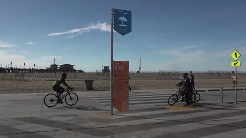 SANTA MONICA BEACHFRONT CALIFORNIA USA