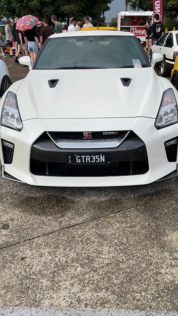 Clean R35 GTR