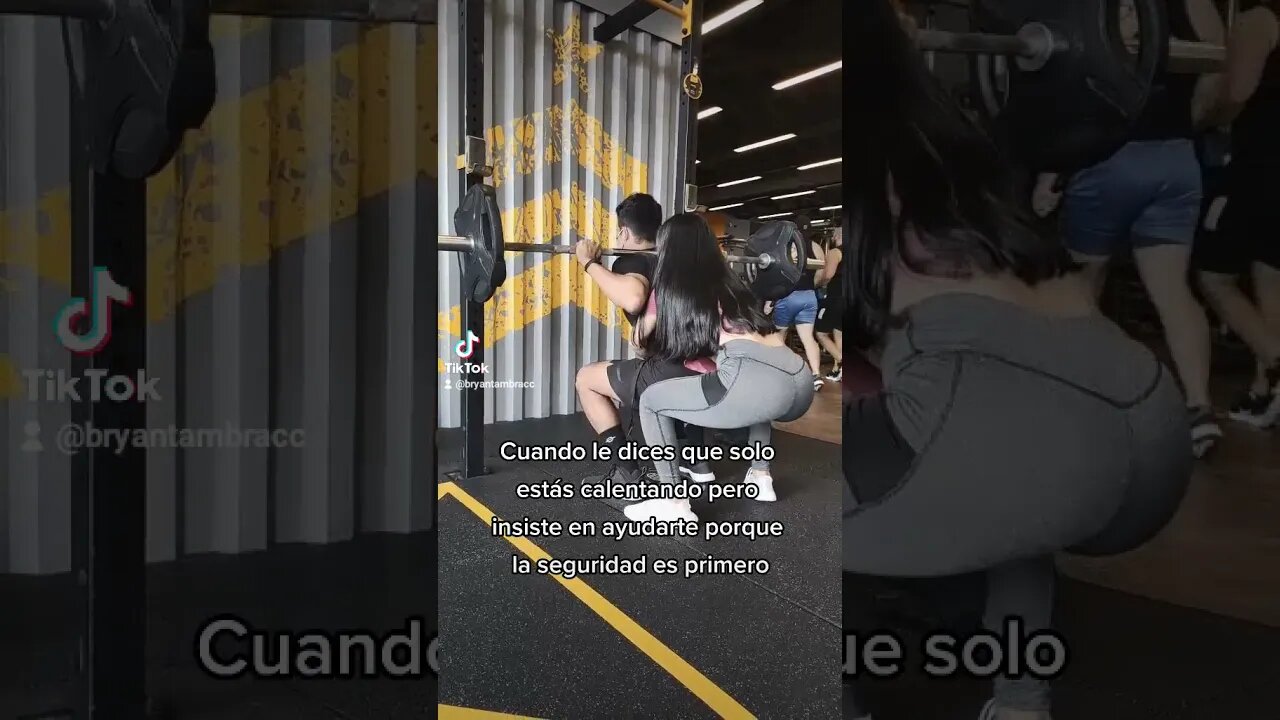 Cuando Eres Gymcrush de Alguien e Insiste en Ayudarte Con las Sentadillas 😳