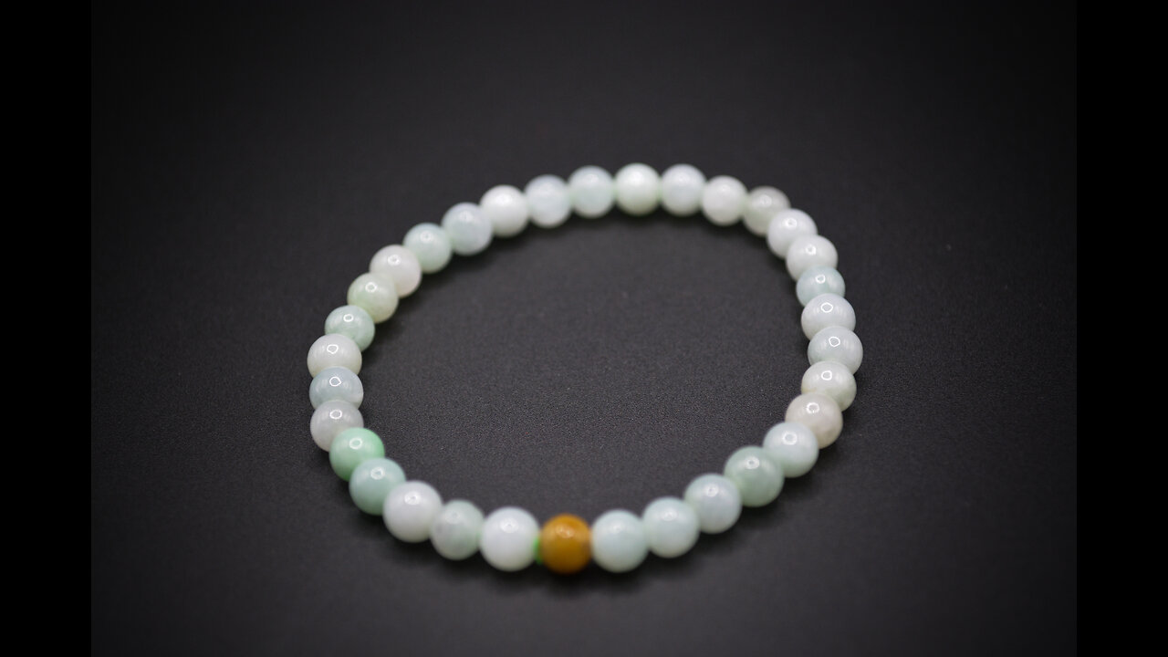 Small Bead Jade Bracelet #jade #jewelry #necklace #pendants #giftideas #bracelet