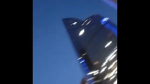 📰🇷🇺🇺🇦#BreakingNews #Ukrainian drone filmed crashing into street in #Moscow, #Russia