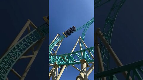 HangTime at Knott’s Berry Farm #knotts #hangtime #coaster #thoosie