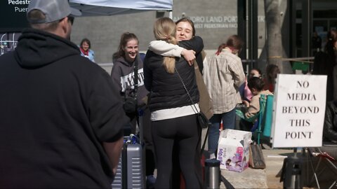 Volunteers, Church Groups Help Ukrainian Refugees In Mexico