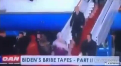 Biden caught colluding with the President of Ukraine in 2016…Treason!