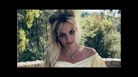 Britney Spears Says "It's So Weird" Being Single