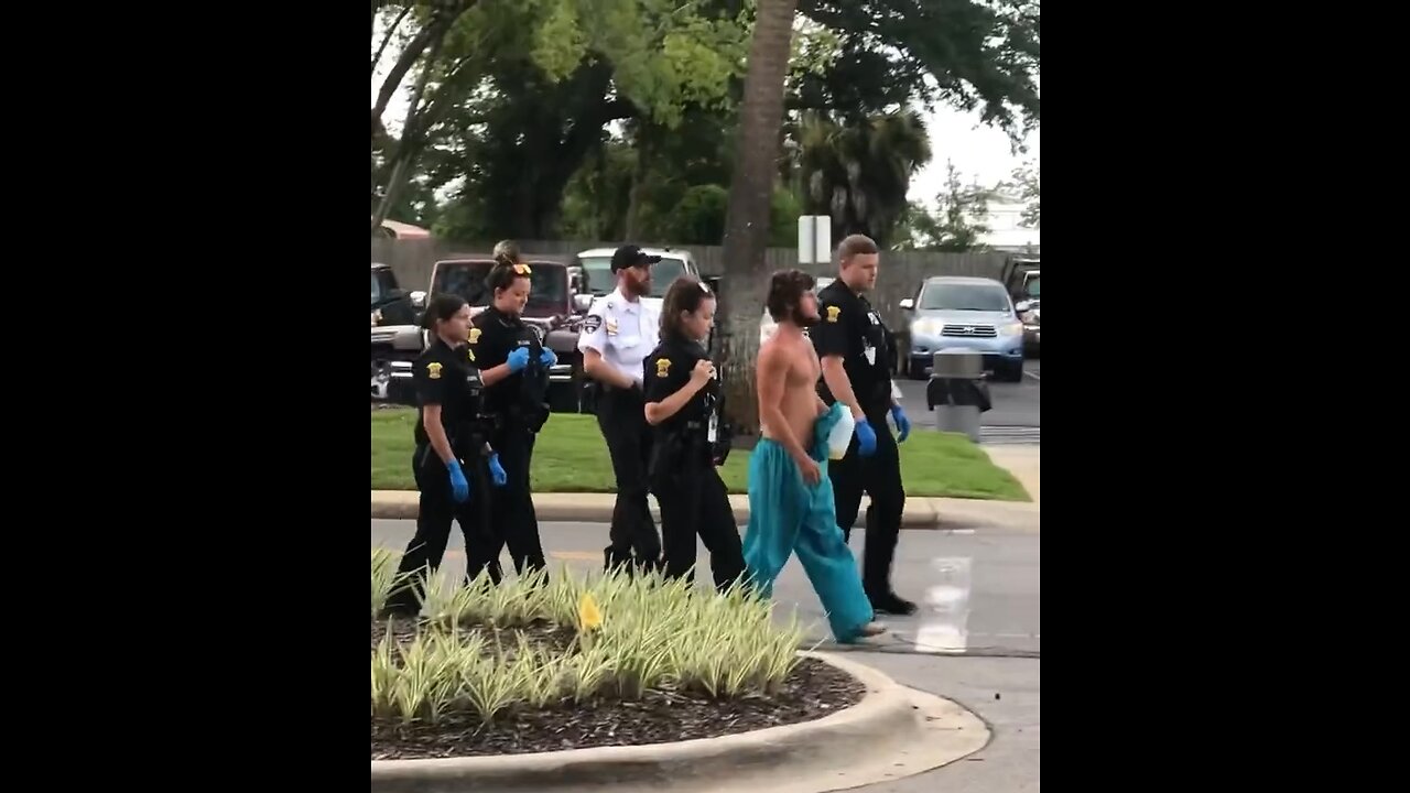 Guy left the cops behind