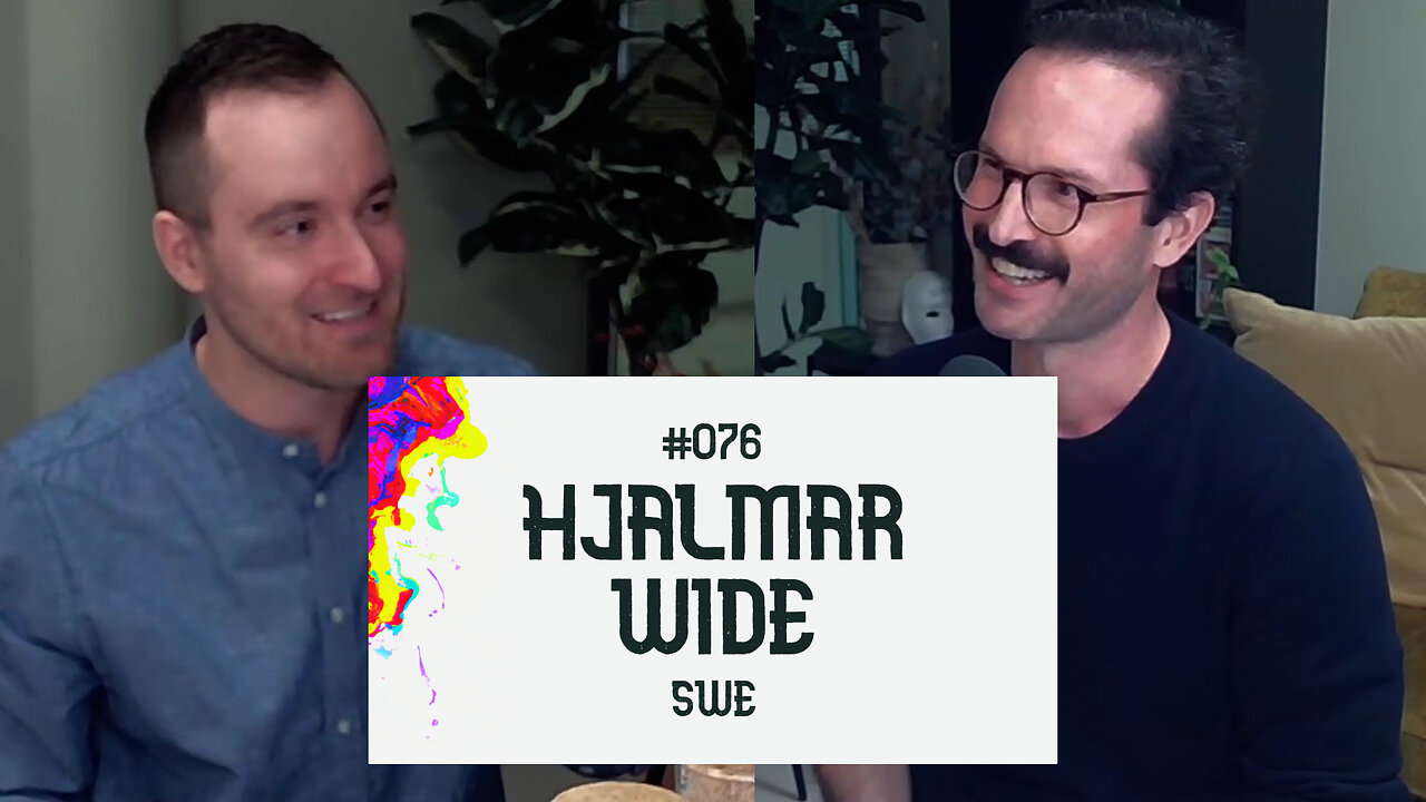 #076 | Hjalmar Wide | SWE – polyamori vs monogami, humor, skådespeleri & mycket mer