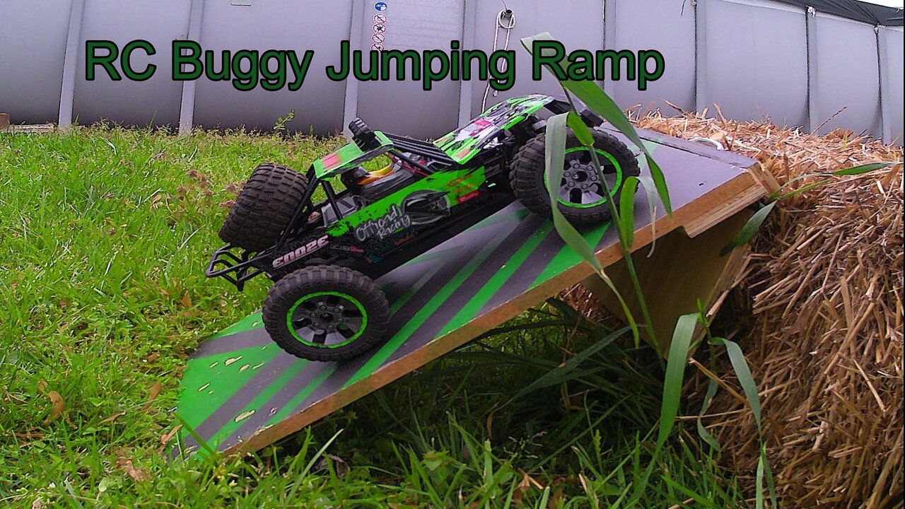 RC Buggy Jumping Ramp Over The Hay Stack