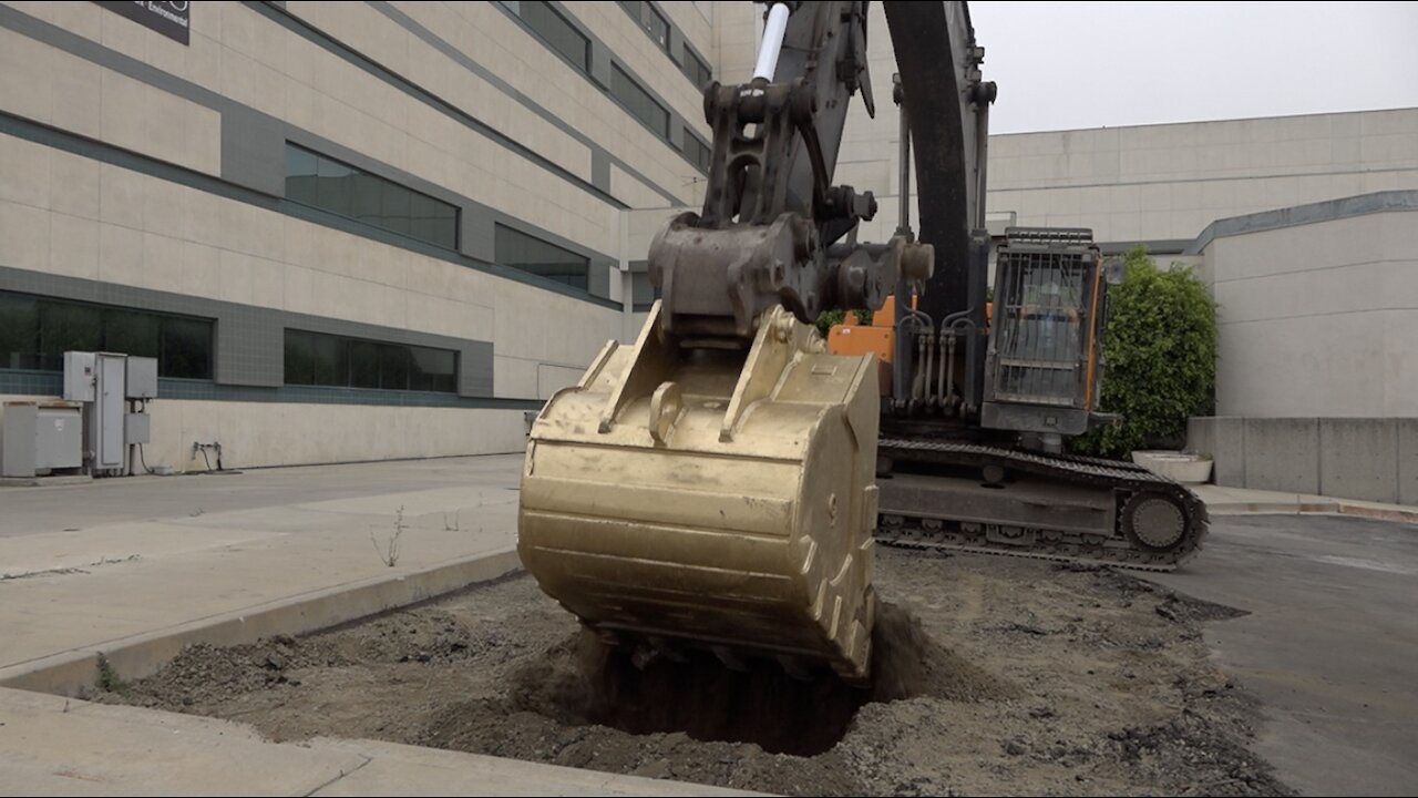 Demolition begins on old Palomar hospital in Escondido