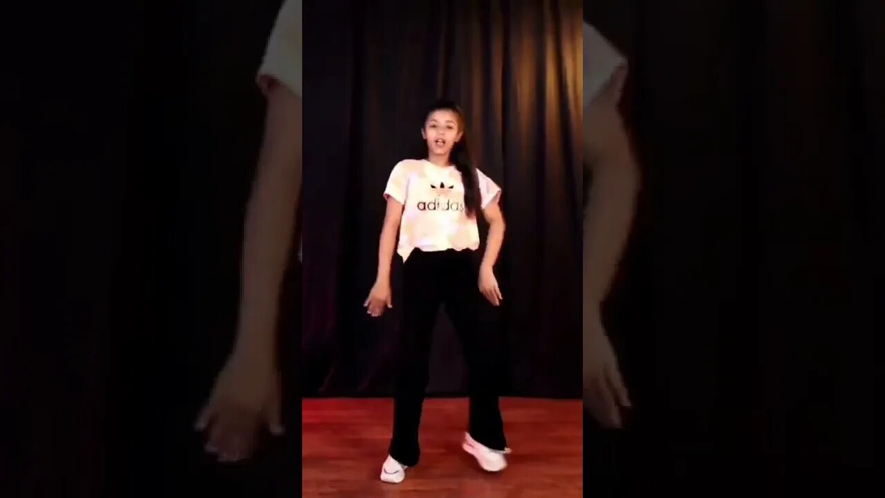 girl dance video Instagram//Hindi old song#dancing #dancevideo #short #youtube #shortsfeed