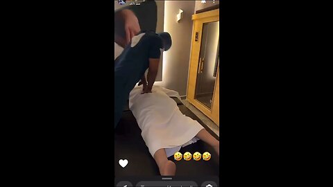 Arabic funny chiropractor 😂😂😂