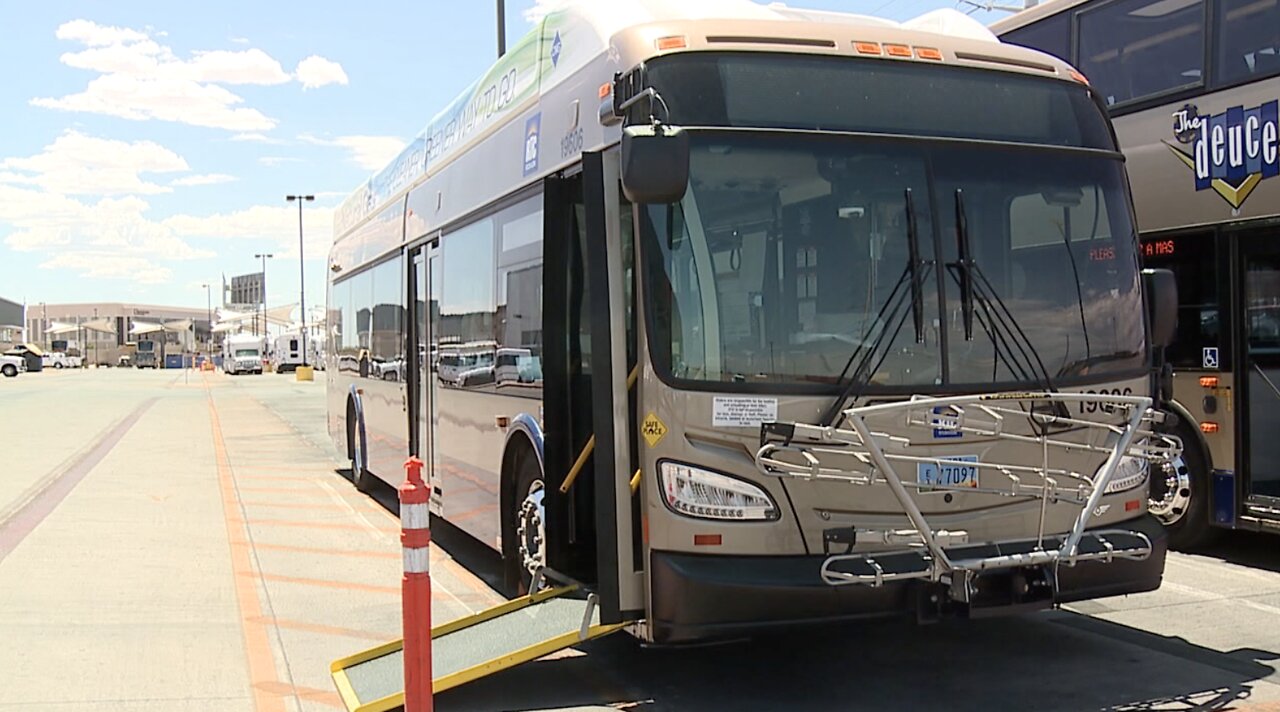 Las Vegas bus schedule changing due to pandemic-related issues