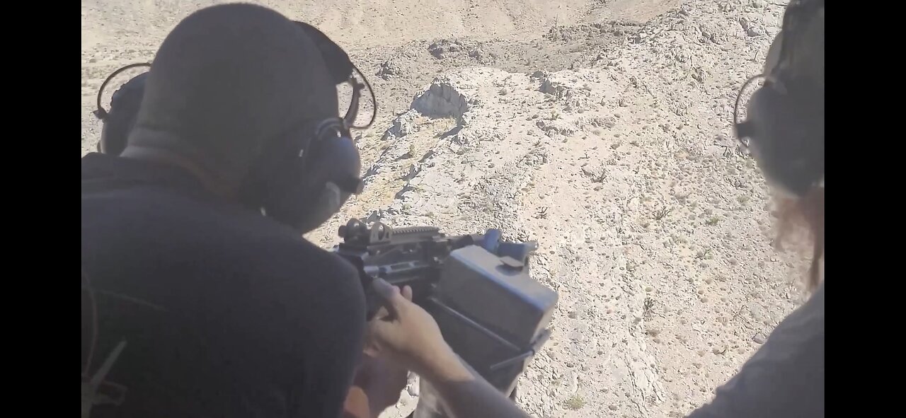 Shooting the M249 SAW from a Helicopter