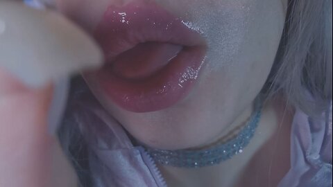 asmr lens licking