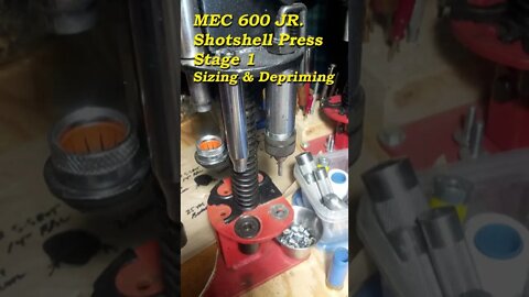 MEC 600 JR. Shotshell Press, Stage 1, Sizing & Depriming.