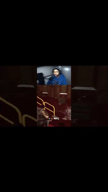 OLHA O BICHO VINDO | GEARS 5 #Shorts #Gears5