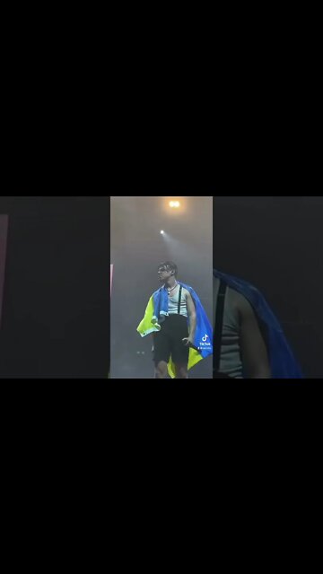 Finally, some music worth listening to! #putin #ukraine #ukrainewar