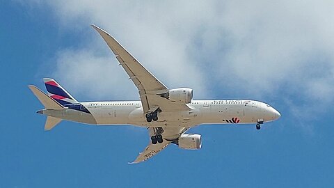 Boeing 787-9 CC-BGE vindo de Miami para Fortaleza,Boeing 787-9 CC-BGE coming from Miami to Fortaleza