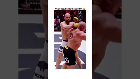 Bodybuilder in MMA Fight!