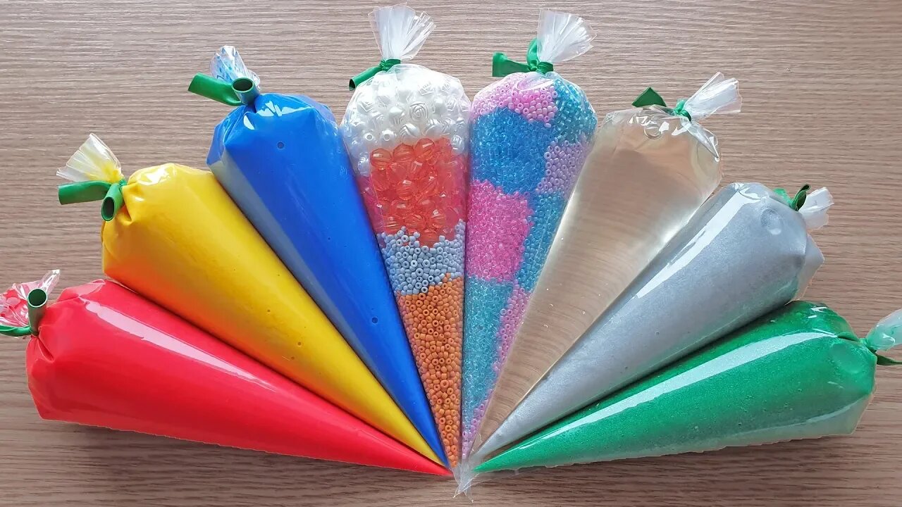 Making Crunchy Slime with Piping Bags #120