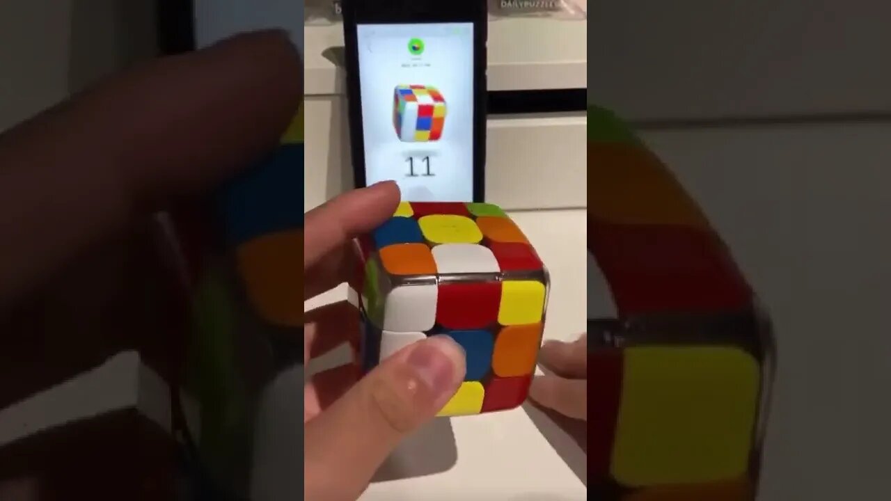 This Rubik’s cube tracks your moves 😳