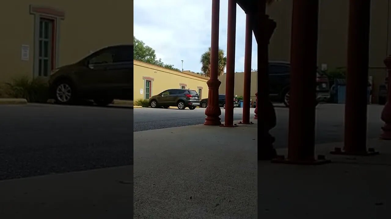 O'RILEY'S #gangstalking employee 08/12/2022