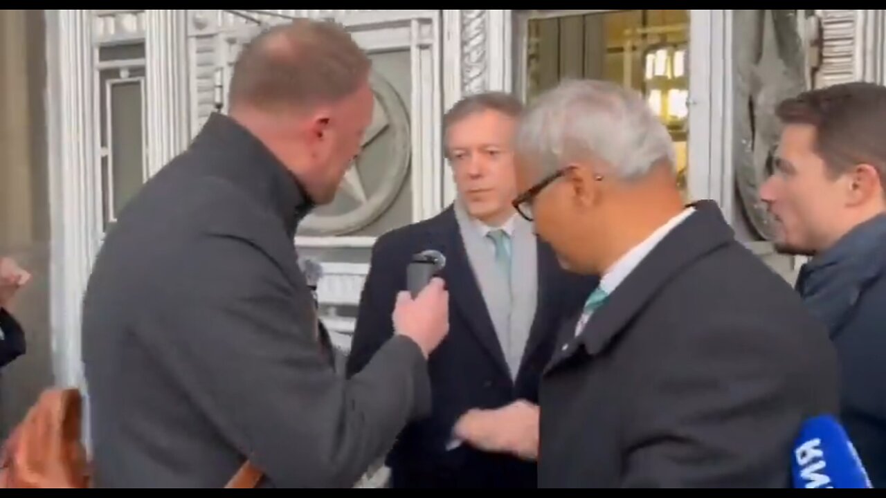 Russia: Summoned UK Ambassador tells Irish reporter to "BUZZ OFF"