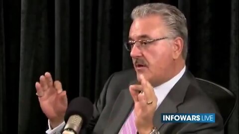 The IRS is a Criminal Organization, but Americans are Fighting Back and Winning! - Alex Jones - 2012