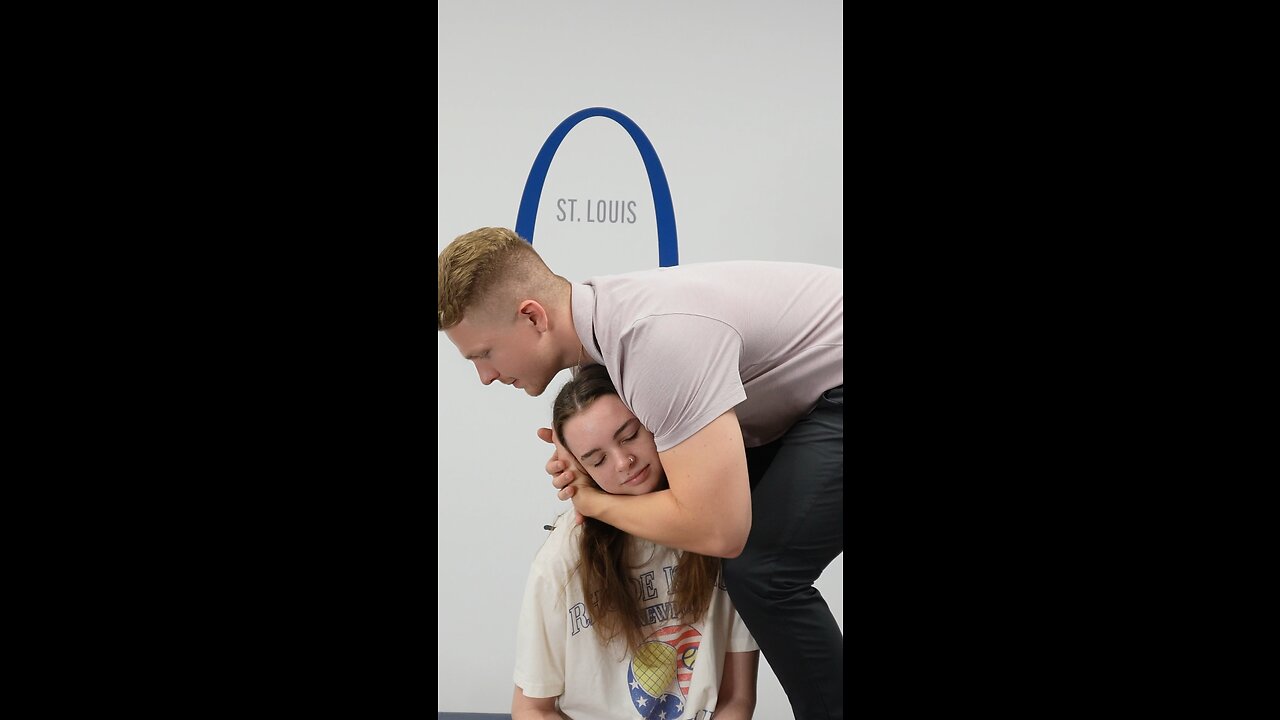 Hit and Run Adjustment! #chiropractor #backpain #headaches #neckpain