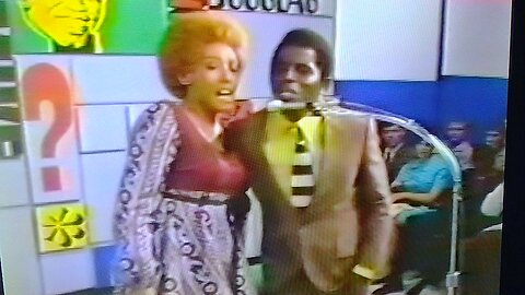 James Brown, Marva Whitney 1969 You've Got To Have A Job Live (Mike Douglas Show)