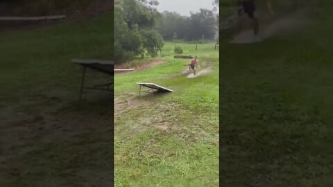 caindo antes da hora 😂😂😂 #shorts