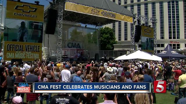 CMA Fest Introduces Fans To New Artists