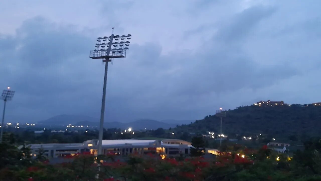 Having a walk through my summer campus at Flame 🌴🌲⛰️🪨, Pune, Maharashtra.