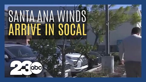 Santa Ana winds arrive in Southern California for Thanksgiving