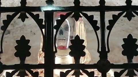 O Crânio de Maria Madalena? A basílica próxima a onde ela teria vivido por 30 anos na Santa Caverna