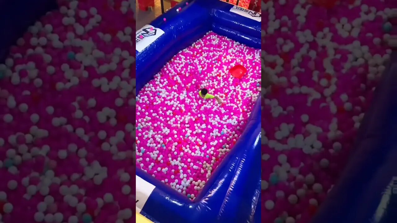 SATISFATORIO PICINA DE BOLINHA #SHORTS