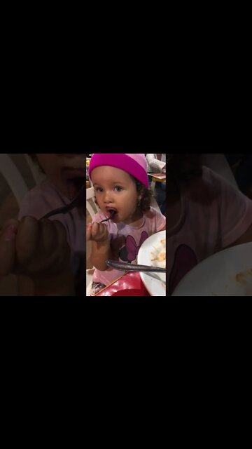 EU AMO AÇAÍ [ TODOS OS SABORES DO MUNDO ] - #shorts #linda #bebe