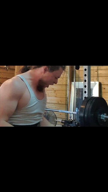 95 Kgs x 9 BENCH PRESS. NEW REP PR!