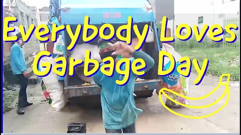 Everybody Loves Garbage Day!
